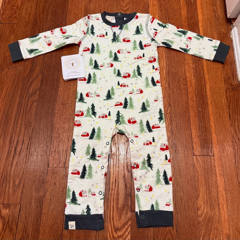 Burt's Bees Baby Holiday Cabin Pajama Onesie